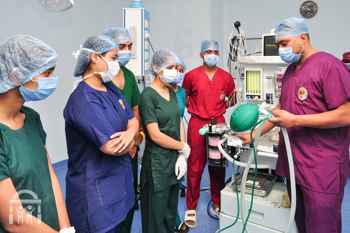 Operation theatre students in a lab to learn about oxygen and anaesthesia equipment